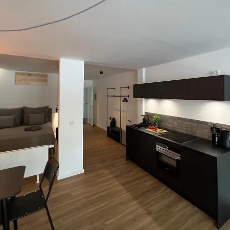 شقة Apartmenthaus Schwingewiesen 2 شتاده
