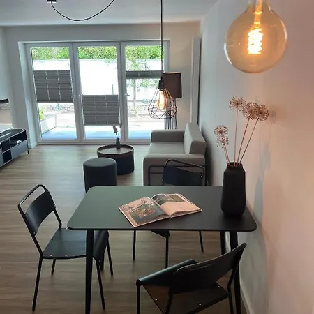 Apartmenthaus Schwingewiesen 2 슈타데