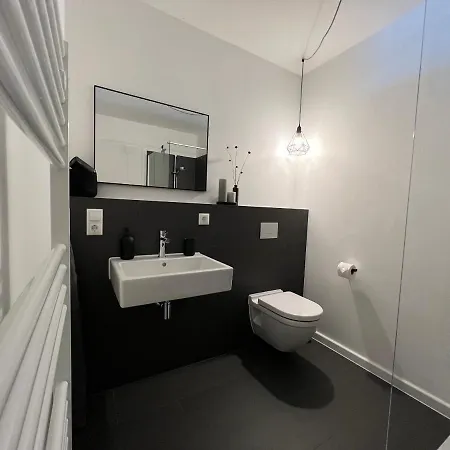 Apartmenthaus Schwingewiesen 2 *