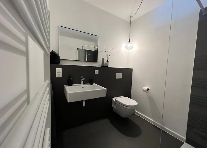 Apartmenthaus Schwingewiesen 2 *